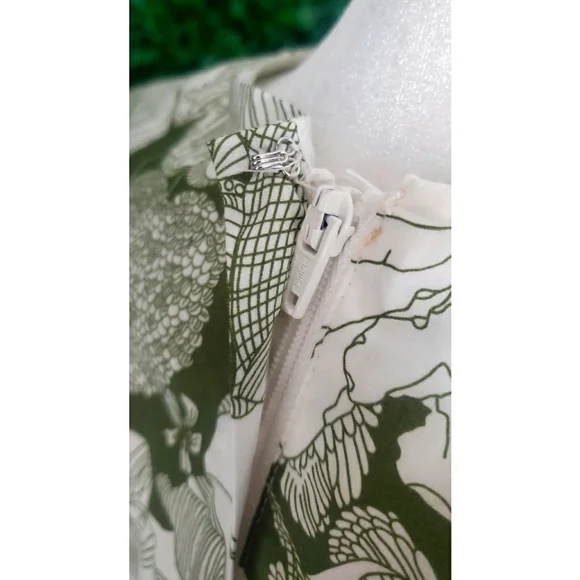 27. J.Crew Cutout dress in Liberty® Linear floral fabri - Picture 7 of 12